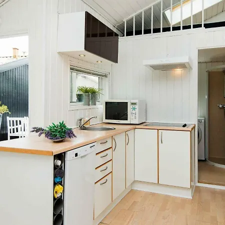 Dom wakacyjny One-bedroom Holiday In Juelsminde 2 *